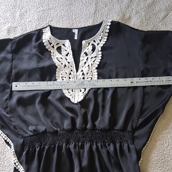 Studio Y Black Blouse with Cream Embroidery - Picture 6 of 7